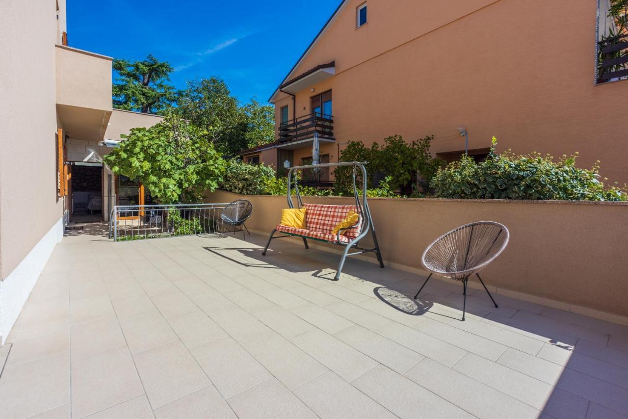 Apartmani Anita Dramalj Exteriör bild