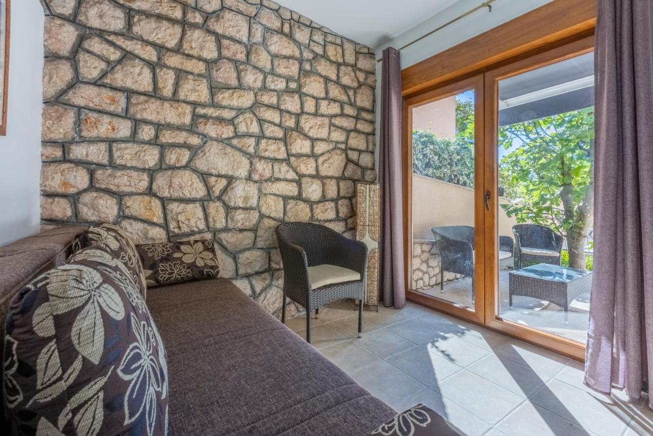 Apartmani Anita Dramalj Exteriör bild